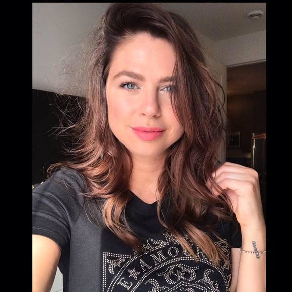 Meet your Posher, Marianna - Picture 1 of 1